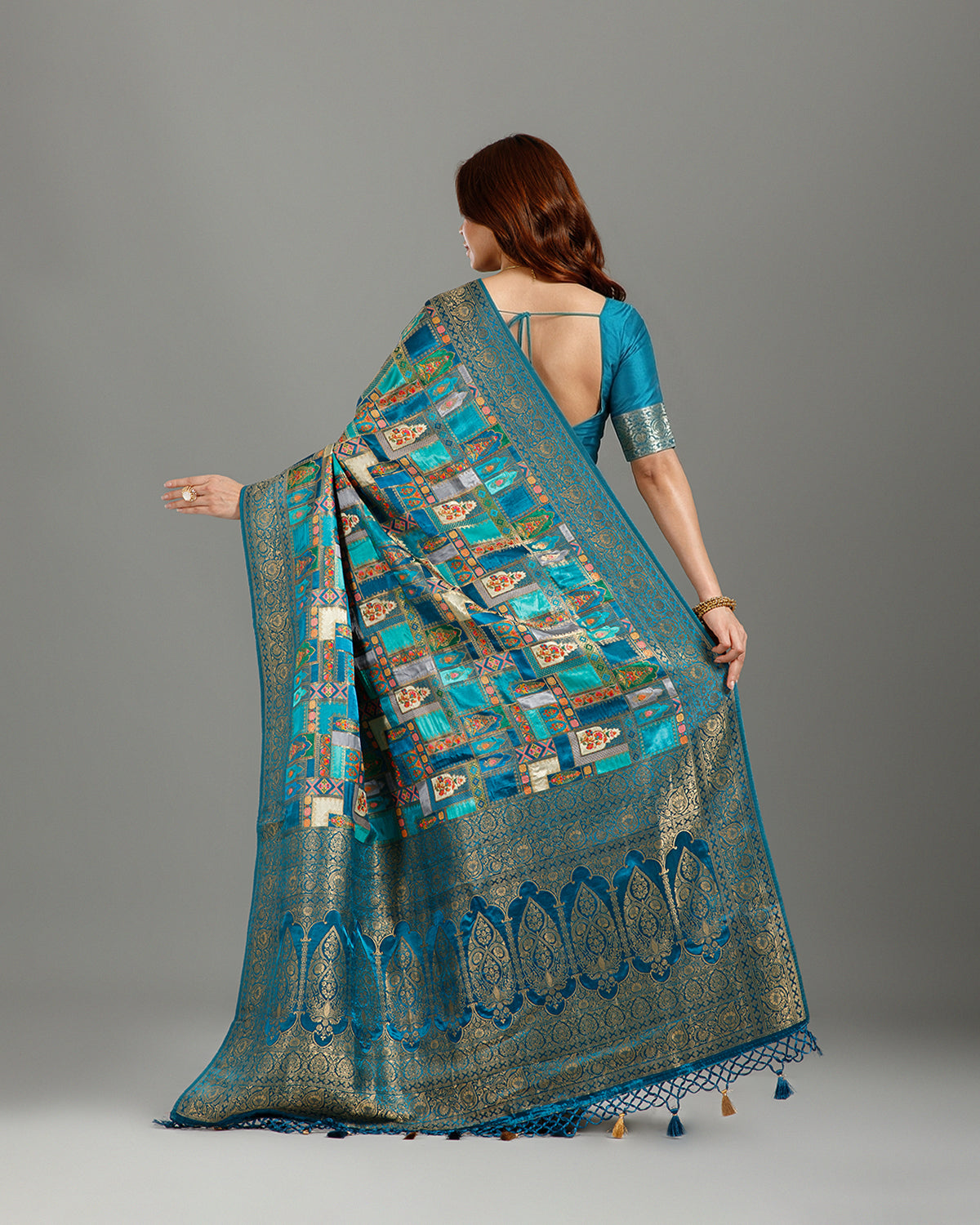 Blue Dola Silk Saree with Elegant Color Weaving - House of Surya