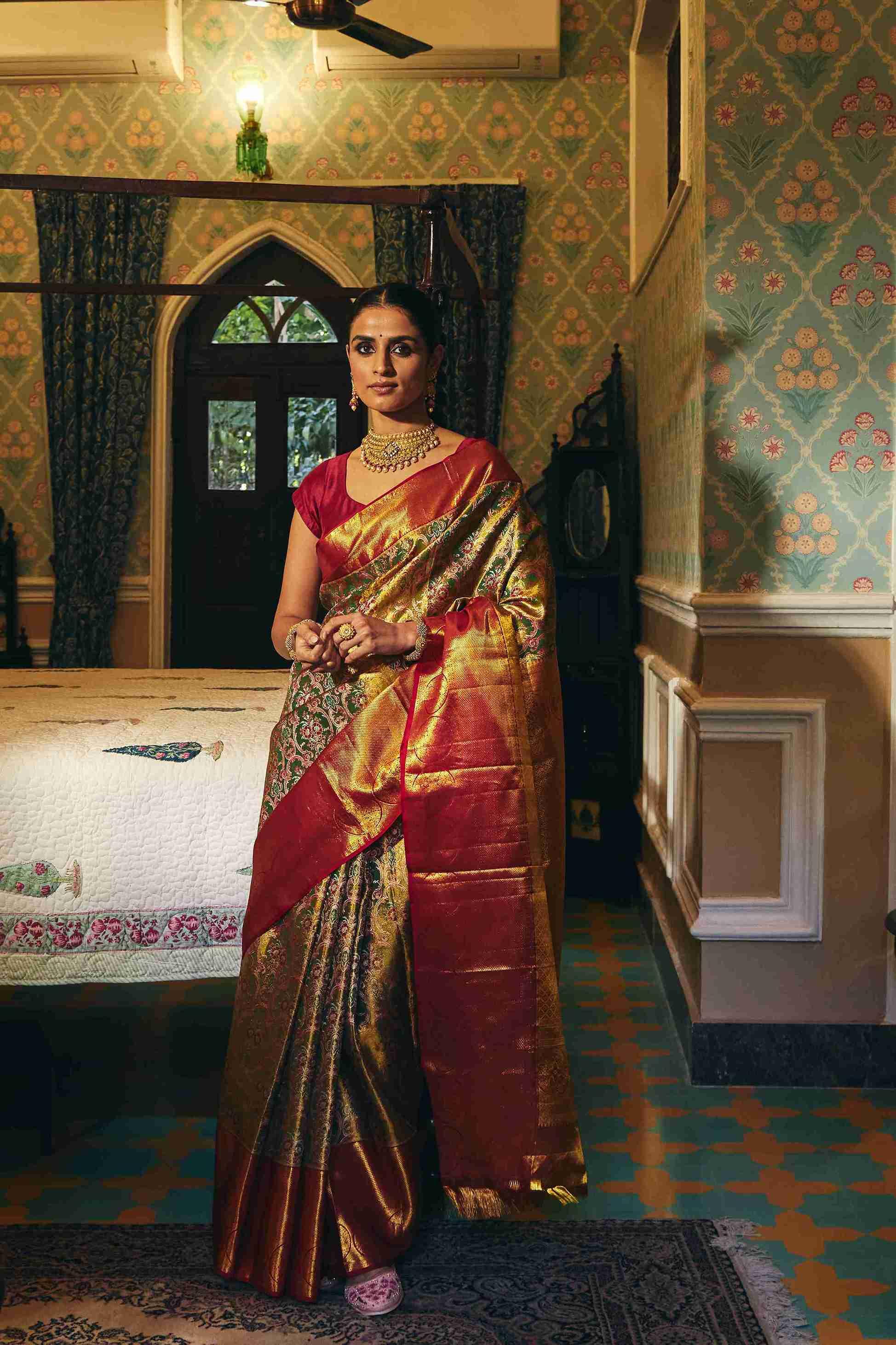 Pure Kanjivaram Silk Saree with Contrast Border and Zari weaving - House of Surya