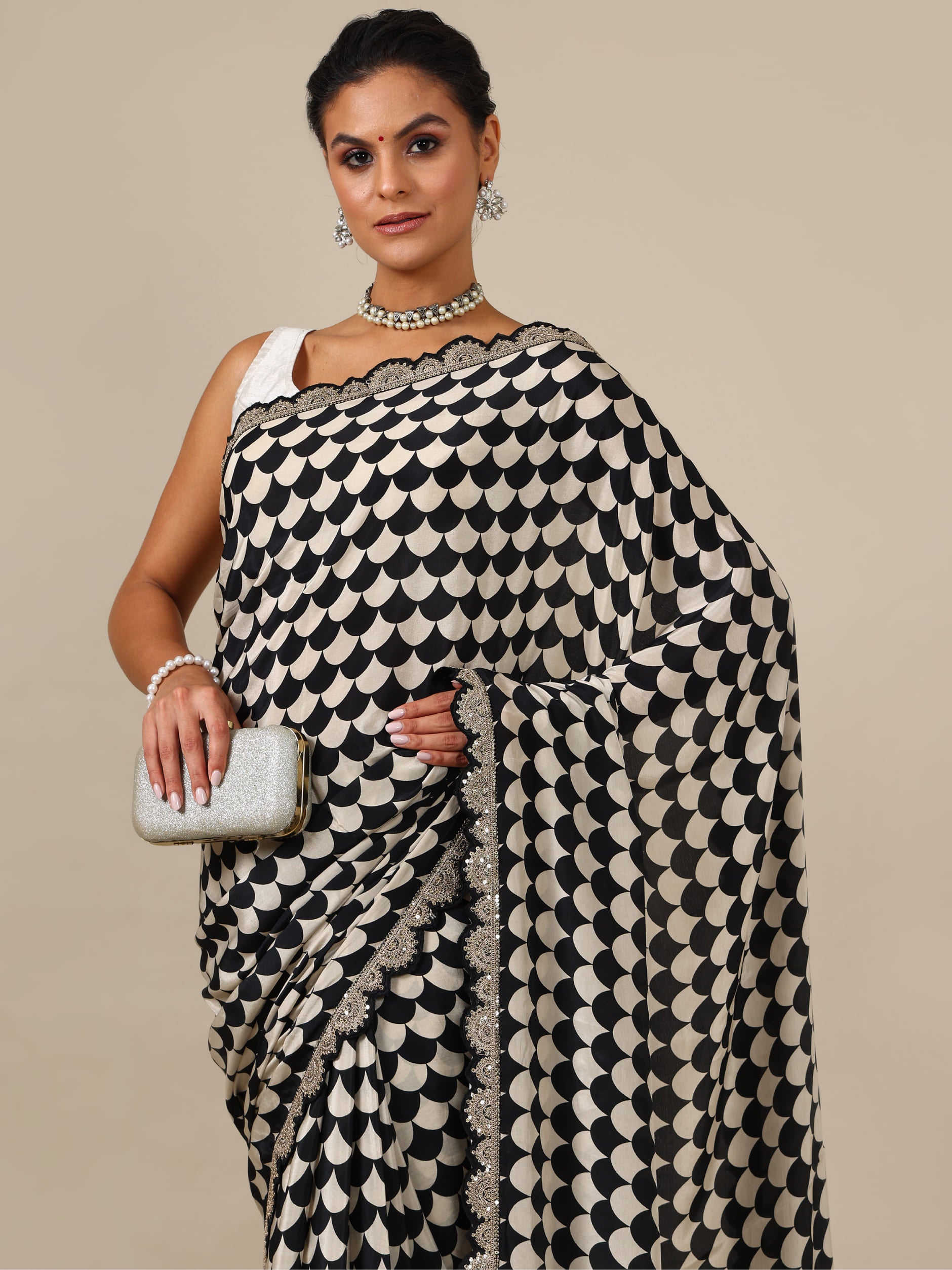 Black & White Dola Silk Saree with Zari Border – Unstitched Black Blouse